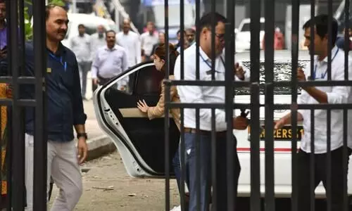 Jacqueline Fernandez again being quizzed in Rs 200 cr extortion case