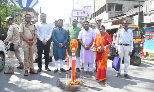 To streamline traffic, Spring post dividers installed in Silchar