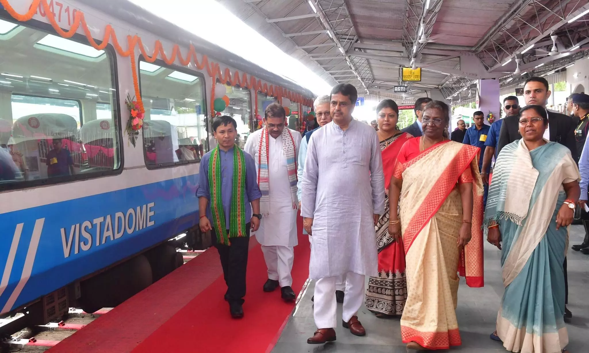 President flags off two trains in Tripura