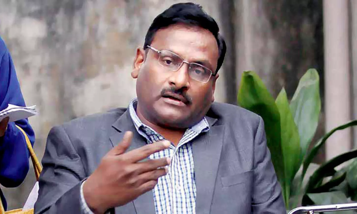 Bombay HC acquits ex-DU professor, 5 others in Maoist link case