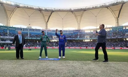 India wins toss, elect to bowl against Pakistan in blockbuster T20WC match