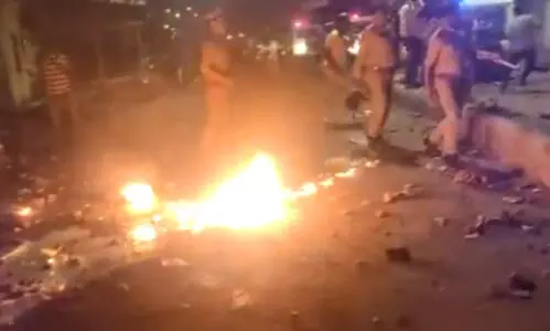 Communal clash over bursting of firecrackers on Diwali in Vadodara; 19 people detained