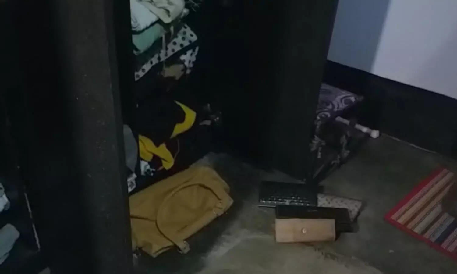 Guwahati: Robbers barge into home, family robbed of cash and jewellery