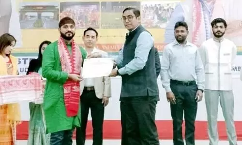 Darrang: Young entrepreneur honoured for developing academic environment in remote bordering areas