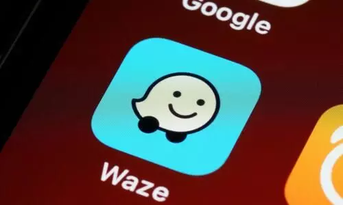 Googles Waze app adds new feature that warns about dangerous roads