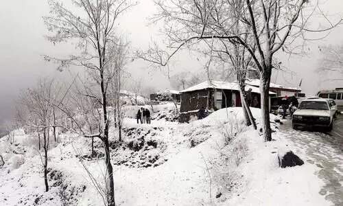J-K: Srinagar, other places experience coldest night
