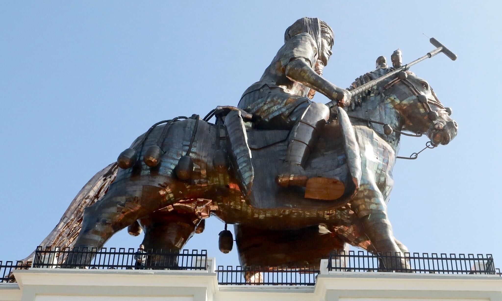 shah-inaugurates-120-feet-tall-polo-statue-in-manipur