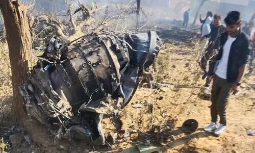 IAFs Sukhoi, Mirage aircraft crash in MPs Morena; one pilot killed