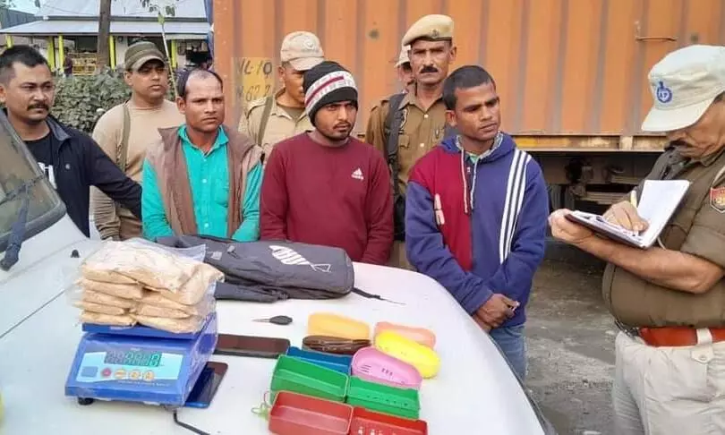 Bajali: Police seize drugs worth Rs 80 lakhs, 3 smugglers arrested Bajali: Police seize drugs worth Rs 80 lakhs, 3 smugglers arrested