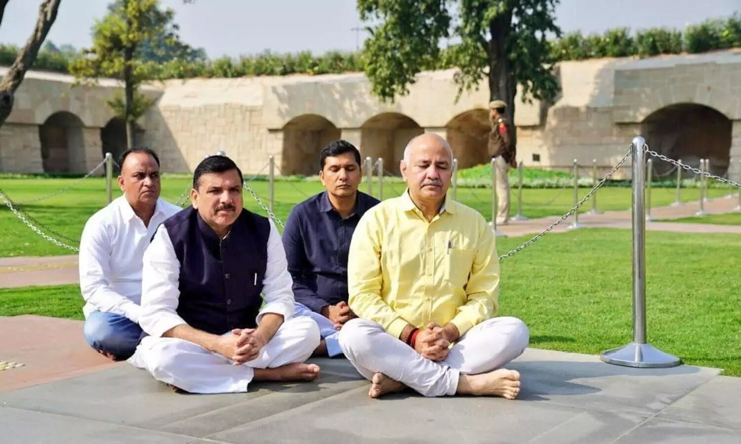 Sisodia appears before CBI for questioning in excise policy scam case