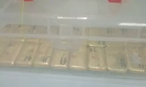 Guwahati: Gold worth Rs. 3 crores seized at Paltan bazar Railway Station