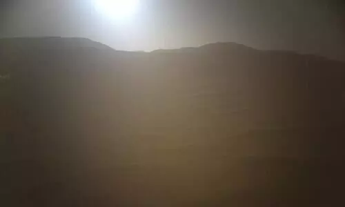 NASAs Ingenuity helicopter captures Martian sunset