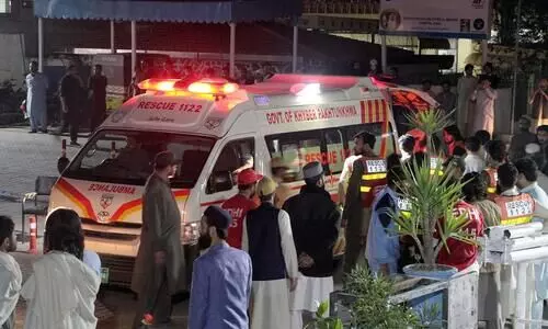 Powerful quake kills 12 in Pak, Afghanistan
