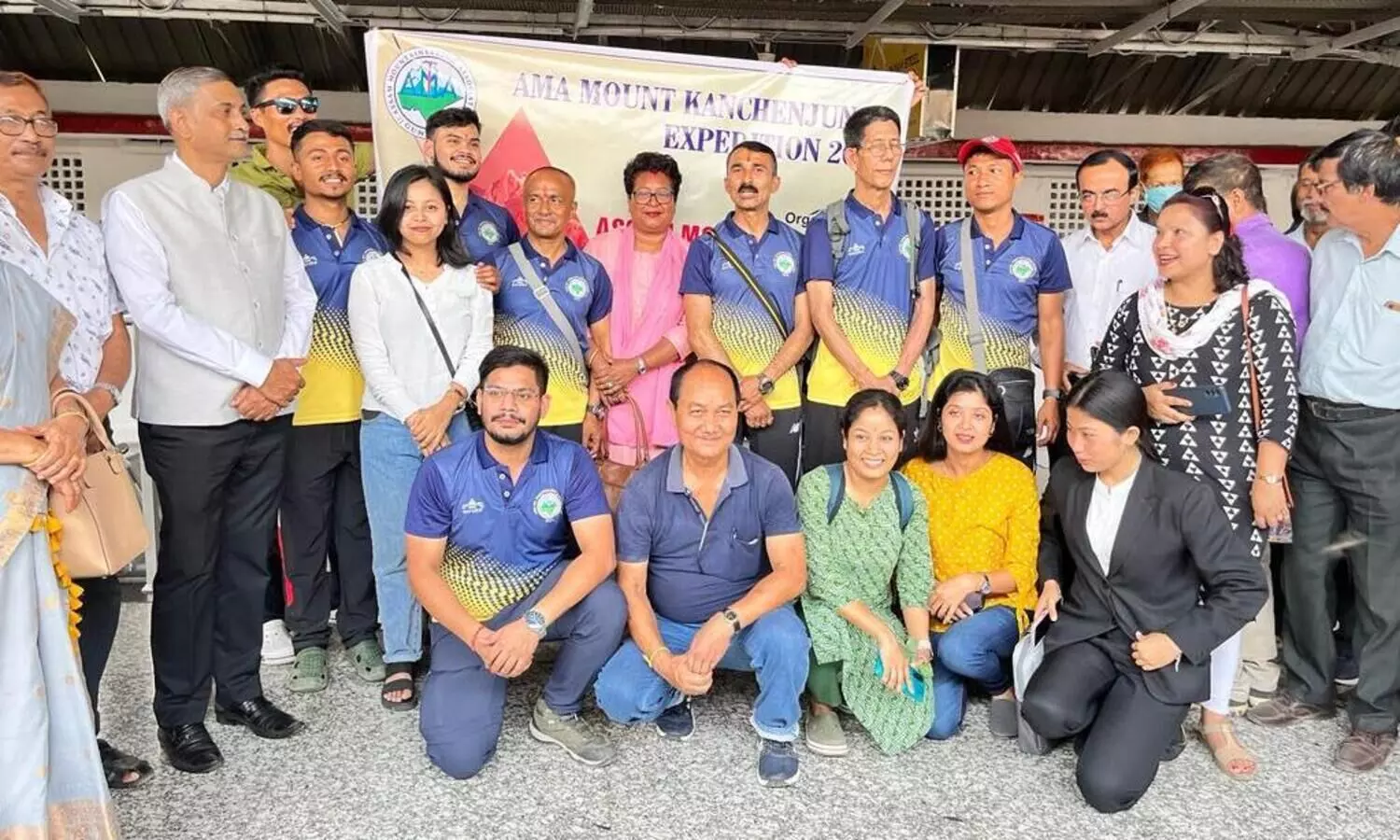 Mountaineering team from Assam leaves for Kanchenjunga expedition