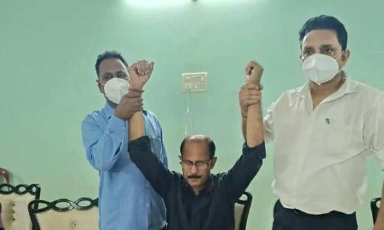 Assam: Another govt employee caught red handed while taking bribe