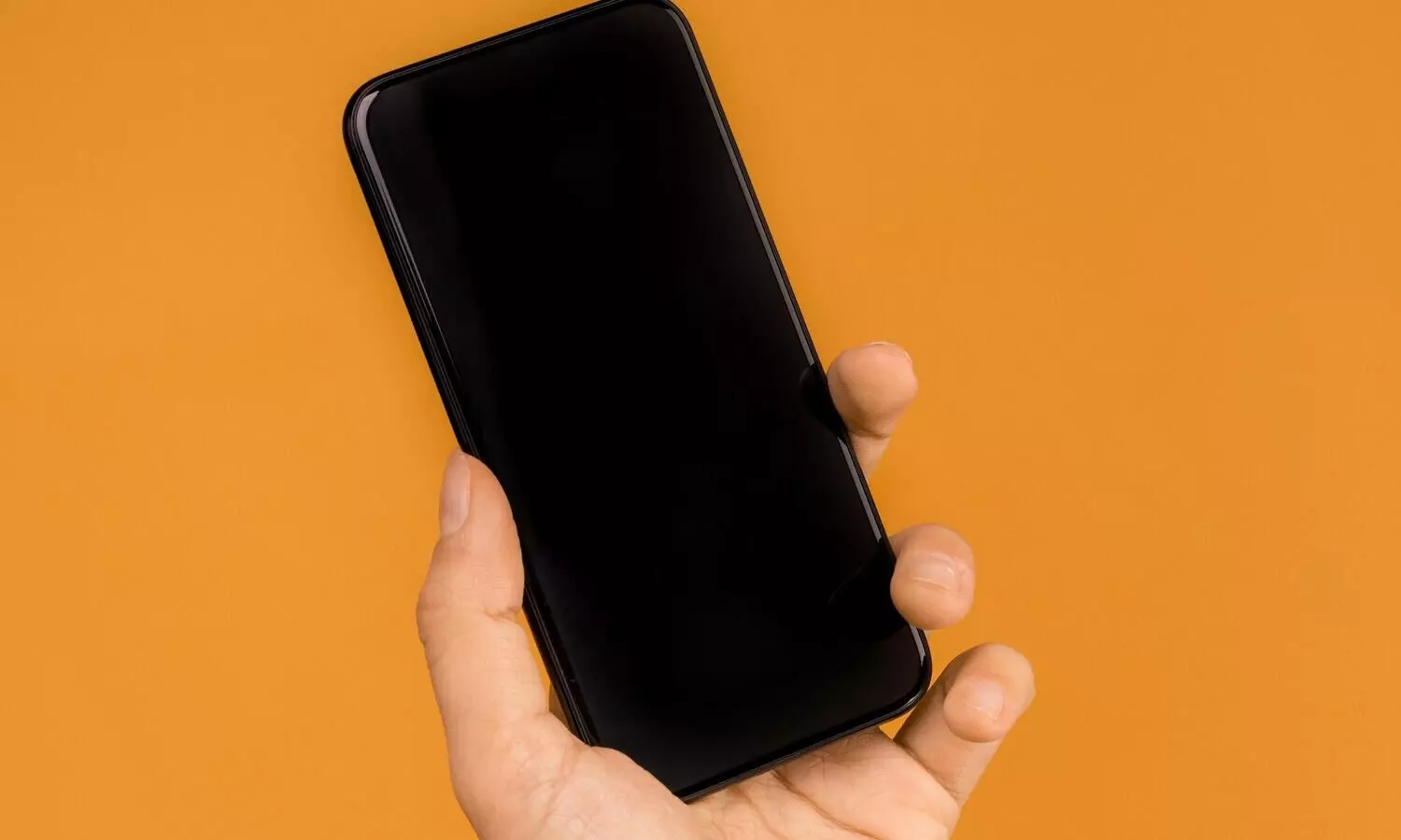 Kerala: Eight-year-old girl dies after mobile phone explodes