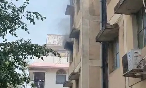 Guwahati: Fire breaks out at Pragjyotish Housing Complex, Bhetapara