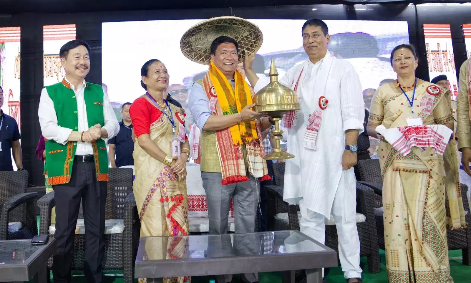 Arunachal CM reiterates call for resolving boundary issues only through dialogue