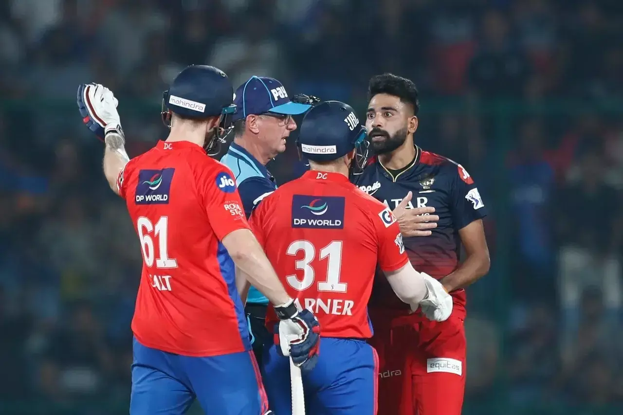IPL 2023: Mohammed Siraj gets into argument with Phil Salt