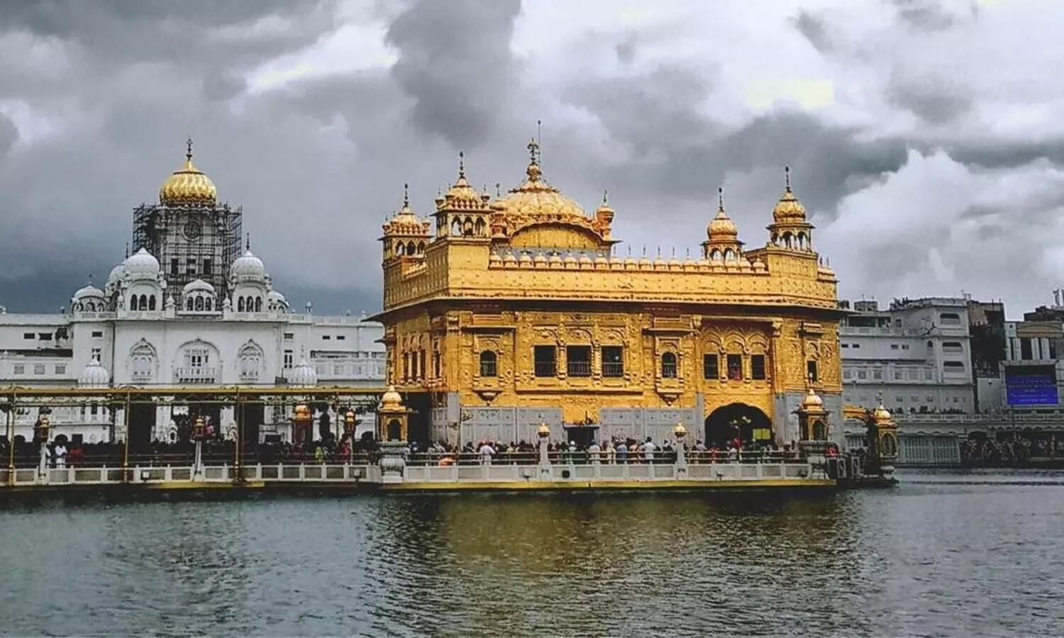 Second low-intensity blast near Golden Temple in 30 hours, one injured