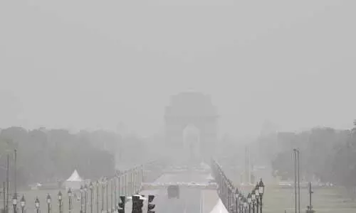 Delhis air quality deteriorates amid dust pollution