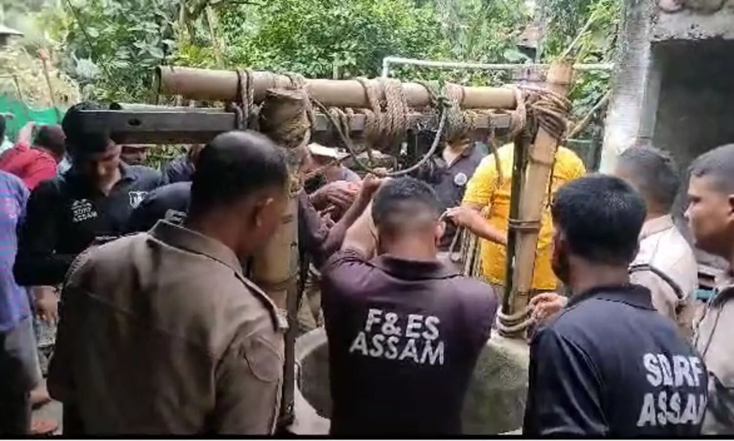 1 dead, another injured while digging well in Biswanath Chariali