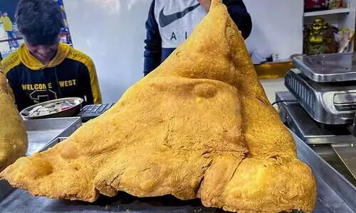 Meeruts 12-kg Bahubali samosa: Eat in 30 minutes, win Rs 71,000