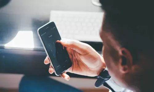 Manipur HC directs state govt to provide limited net service