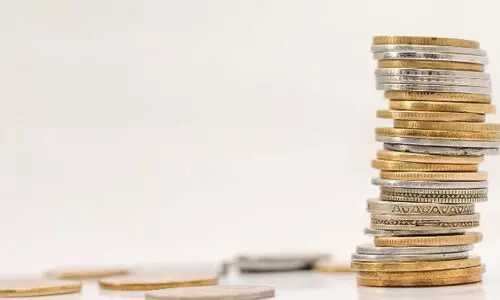 Hubby presents coins worth Rs 55K as maintenance in court; wife calls it harassment