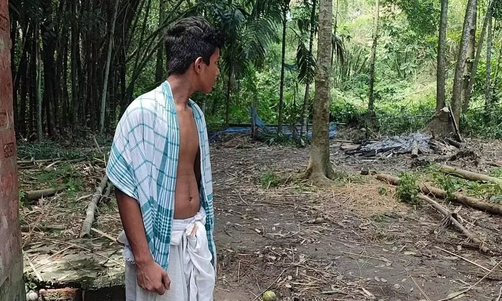 Assam floods: Family member cremated at backyard of house in Bajali Assam floods: Family member cremated at backyard of house in Bajali