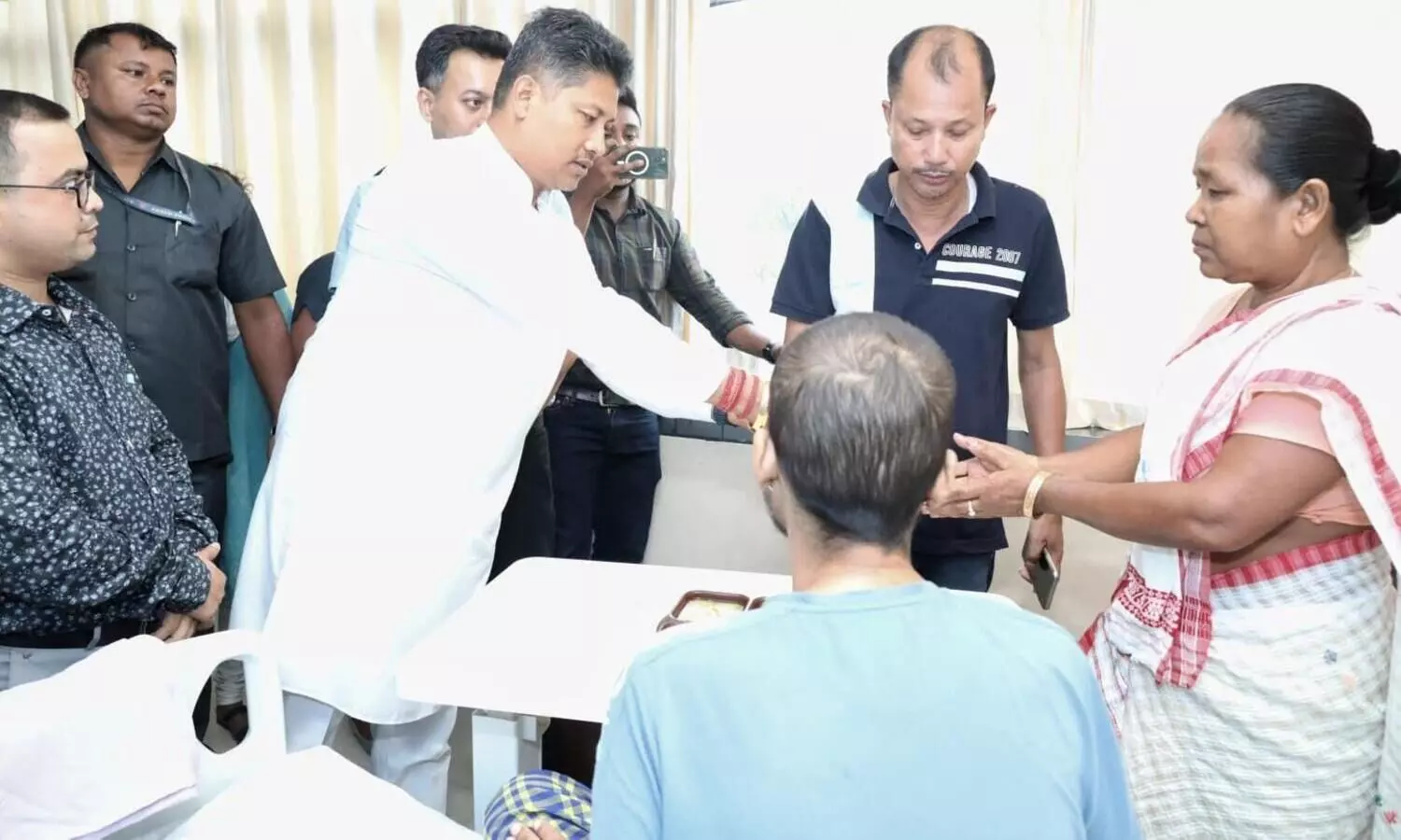 Assam Govt donates Rs 2 lakh to brother of late Junmoni Rabha