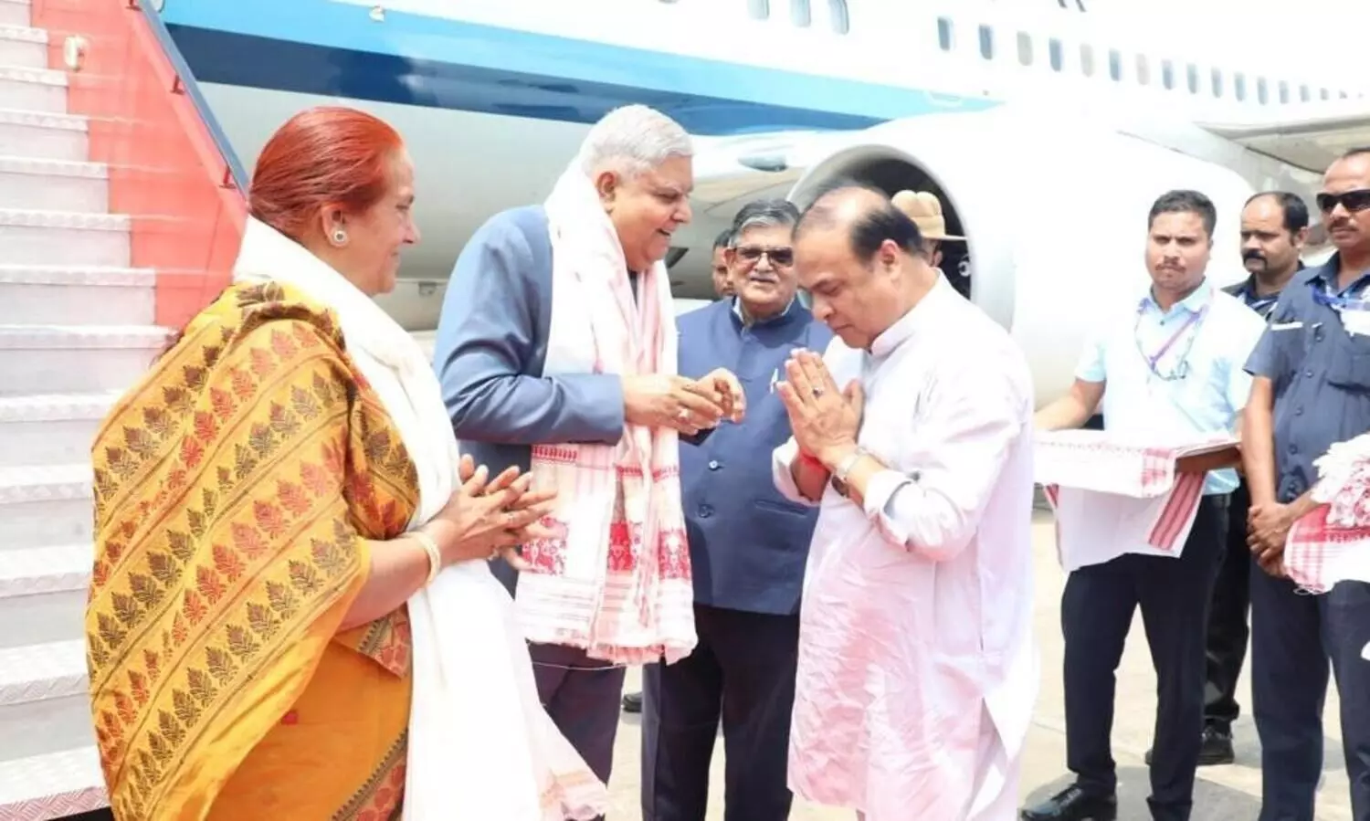 Vice President lands in Guwahati, CM, Guv accord warm welcome