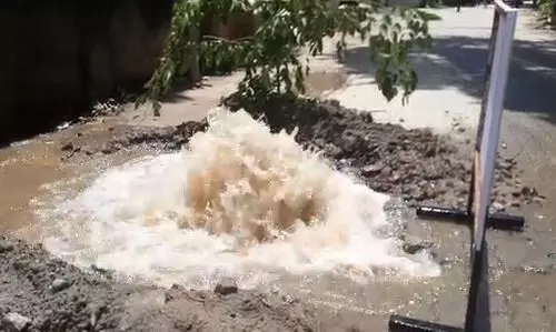 Another water pipe burst incident occurs in Guwahati