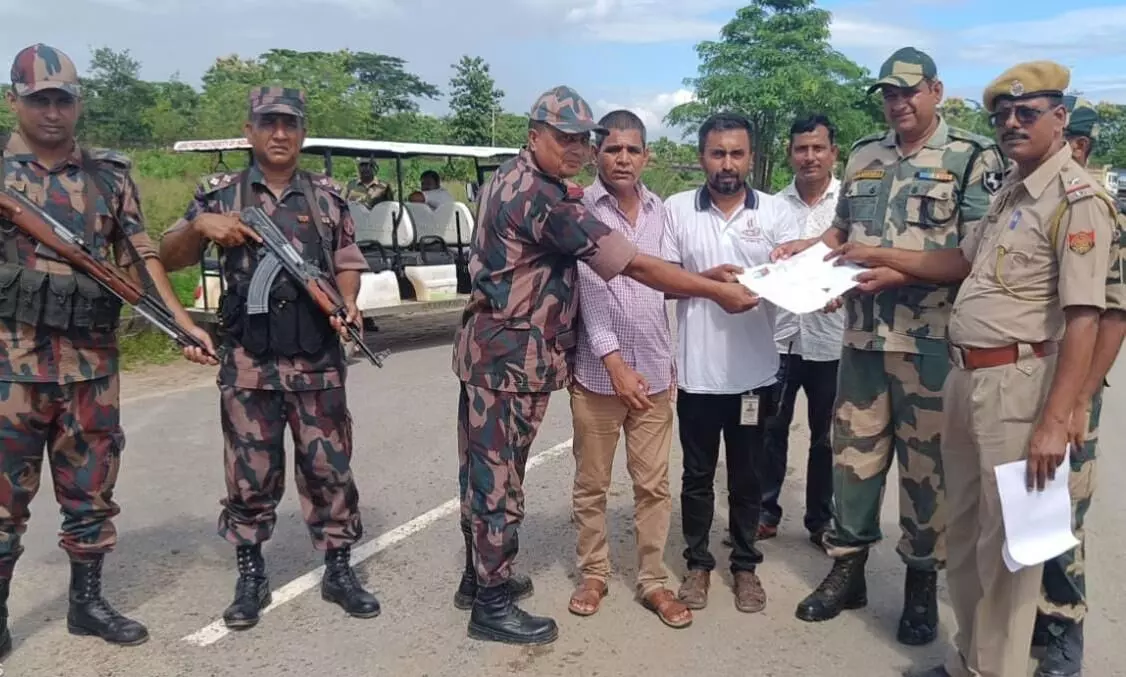 Bangladeshi national deported from Karimganj Bangladeshi national deported from Karimganj