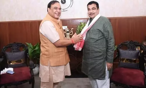 Assam CM meets Gadkari, seeks assistance in key projects