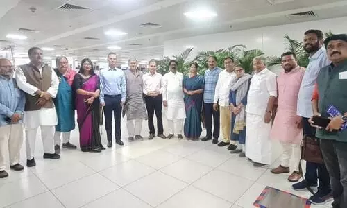 Delegation of opposition MPs leaves for Manipur