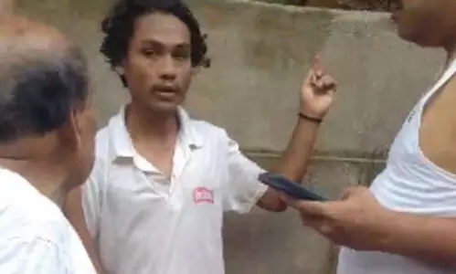 Guwahati: Daylight robbery attempt foiled by residents of Kahilipara