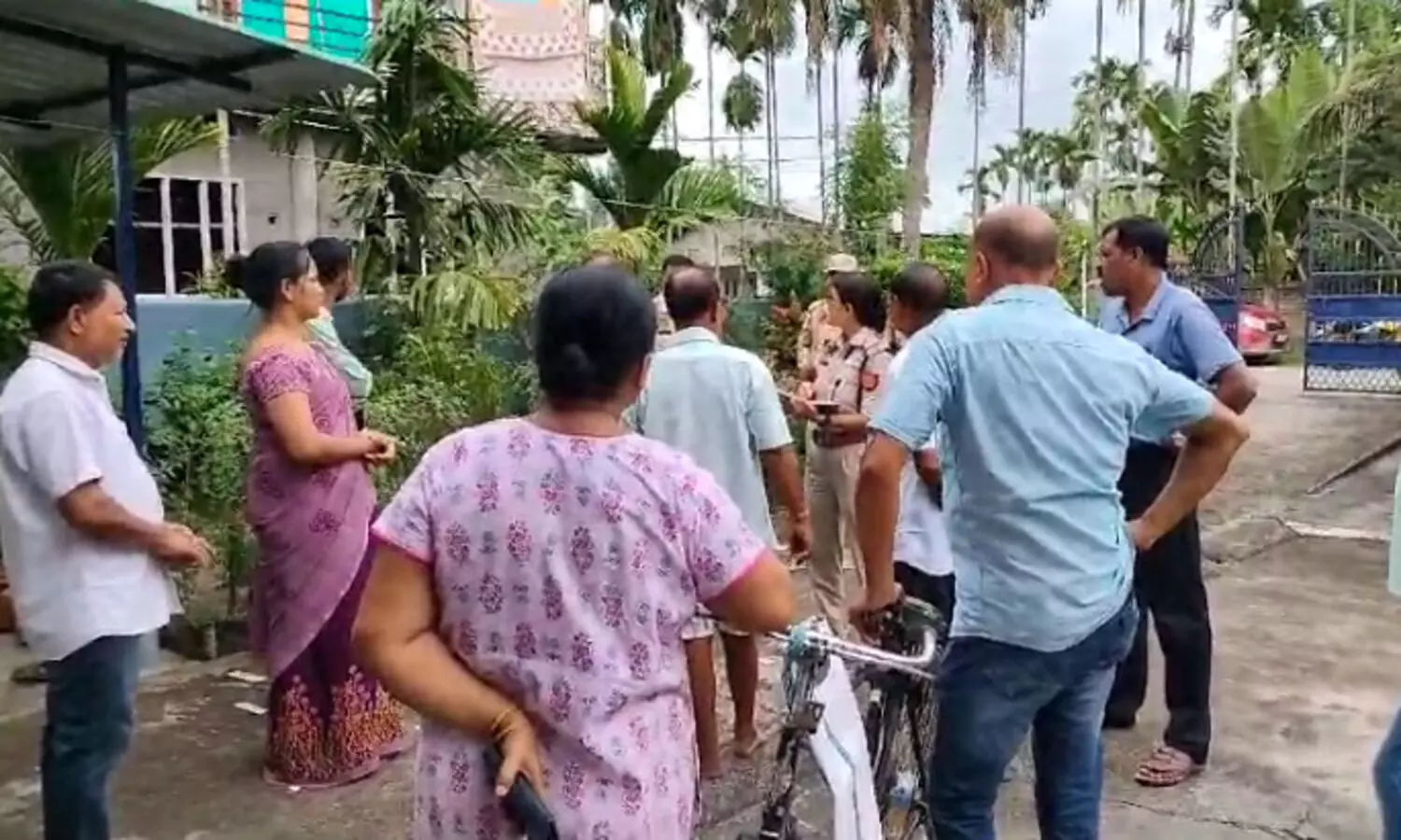 Daylight robbery in Biswanath Chariali: Miscreants decamp with cash and ornaments