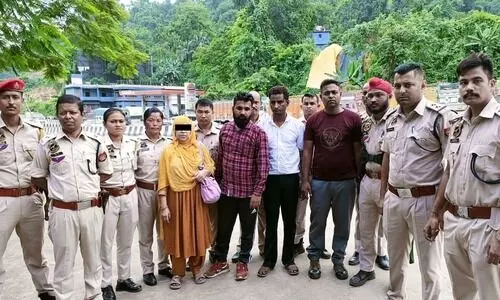 Assam: Half kilo gold seized in Guwahati, 4 held