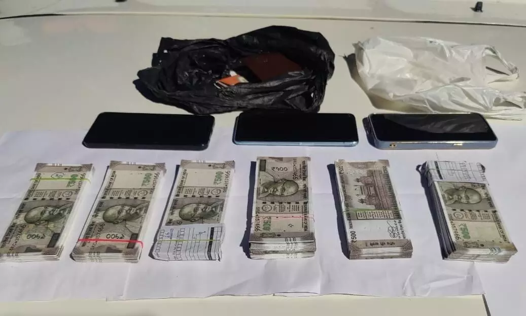 Assam: Rs 2 lakh fake Indian currency notes seized at Jorabat, 2 held Assam: Rs 2 lakh fake Indian currency notes seized at Jorabat, 2 held