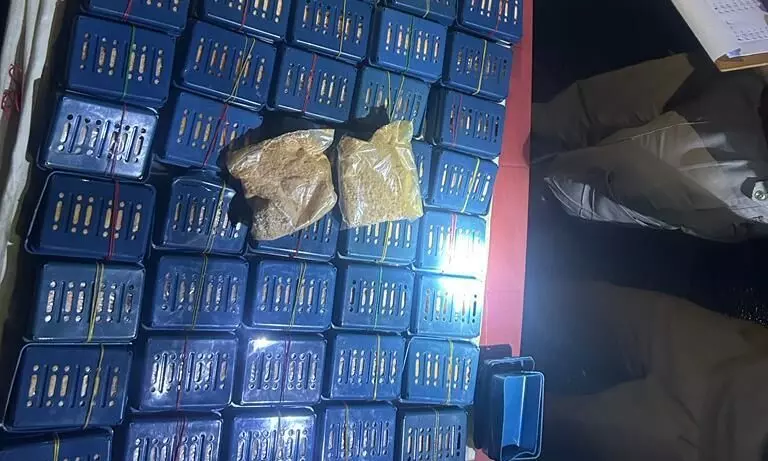 Assam: Suspected heroin seized in Karimganj, 3 held Assam: Suspected heroin seized in Karimganj, 3 held