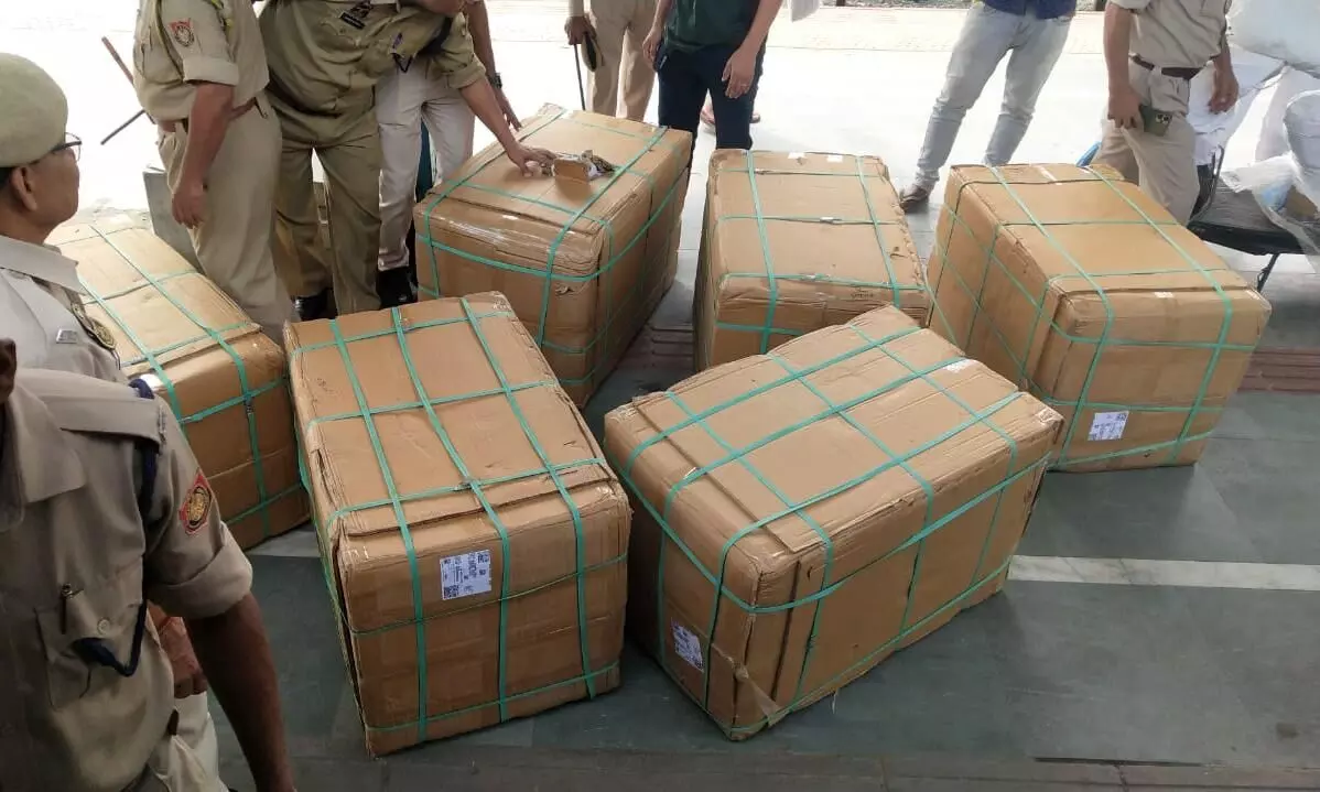 Burmese supari, foreign cigarettes seized in Guwahati Railway Station