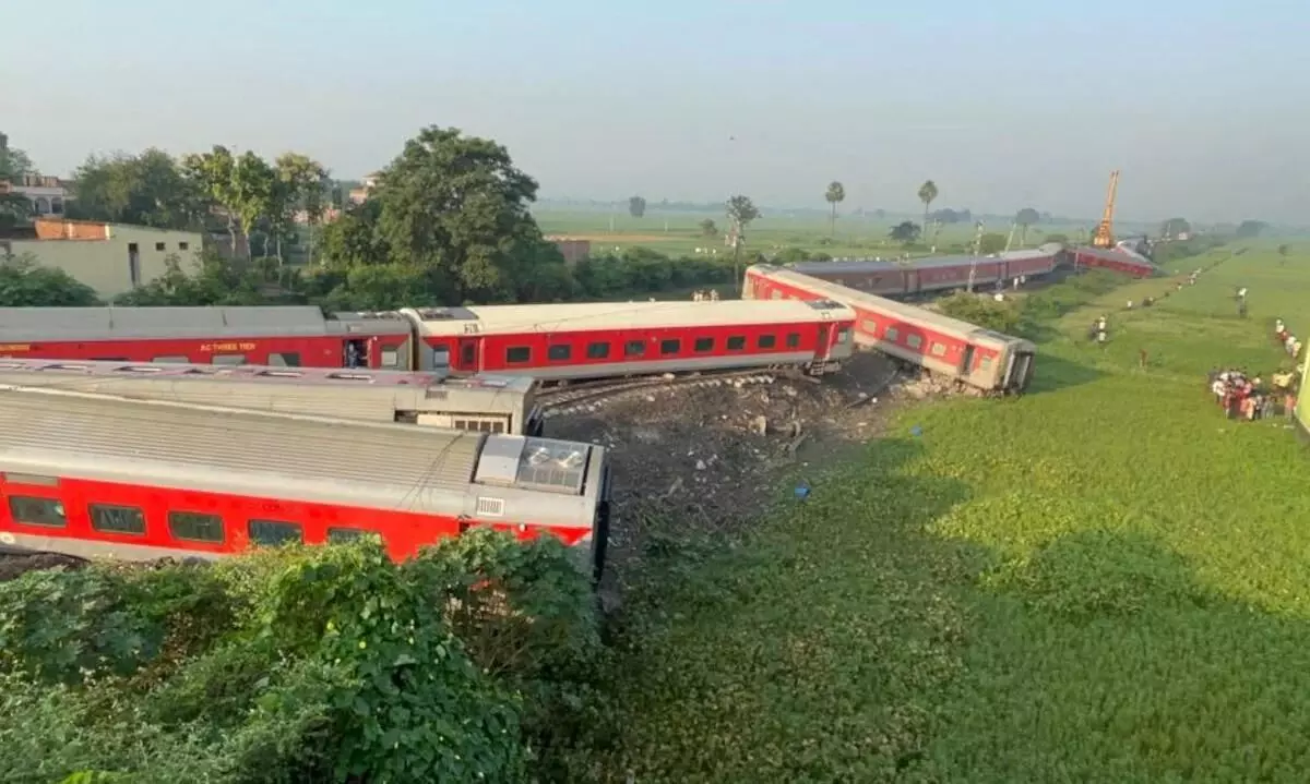 Northeast Express train derail: 6 dead, more than 100 injured Northeast Express train derail: 6 dead, more than 100 injured