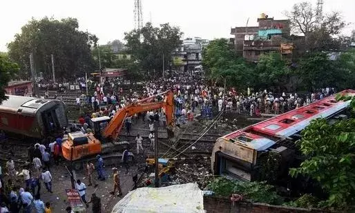 High-level inquiry initiated into North East Express derailment