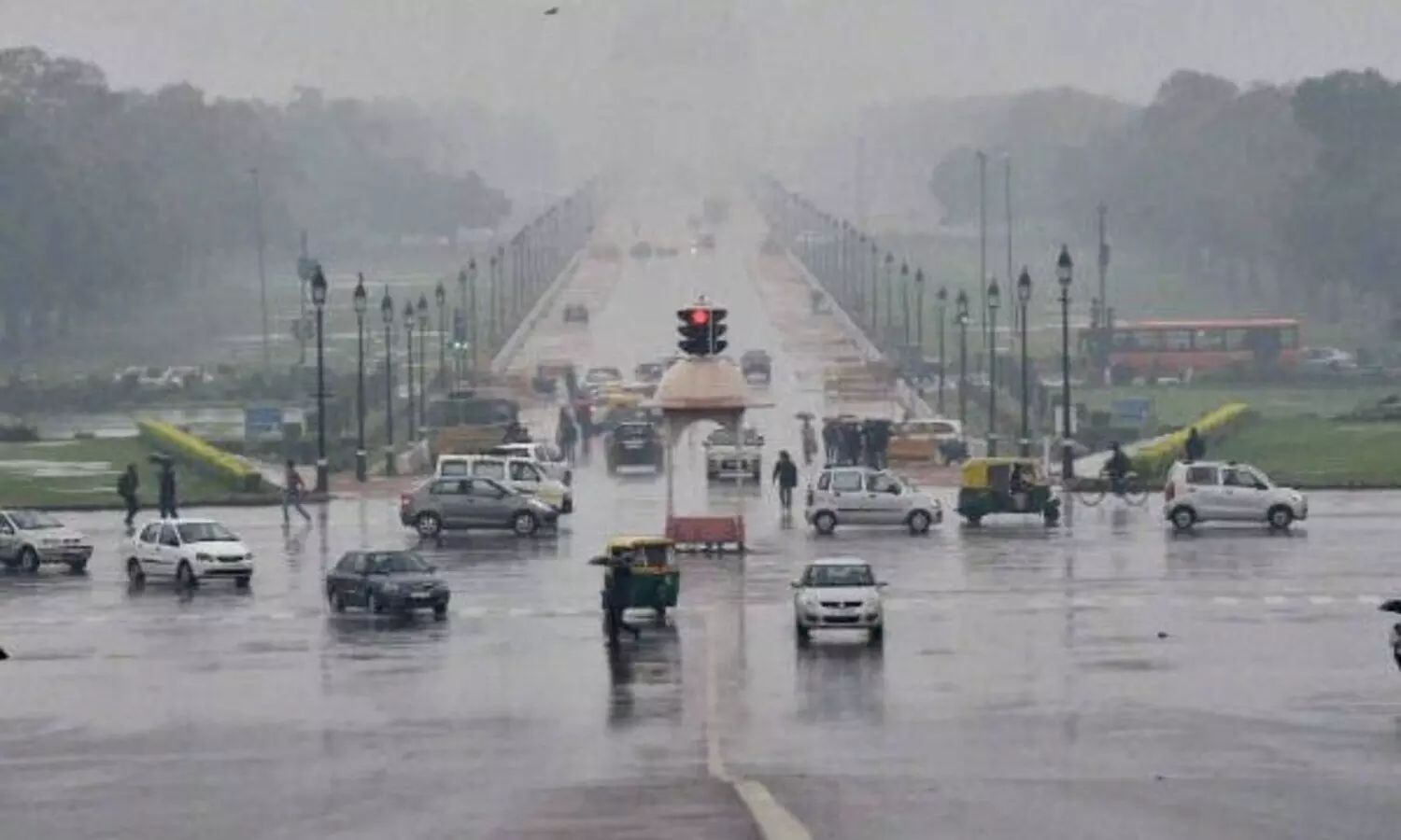 Overnight rainfall brings relief for Delhites amid pollution
