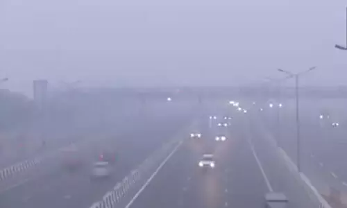 Post-Diwali smog chokes Delhi-NCR, air quality plummets severe levels