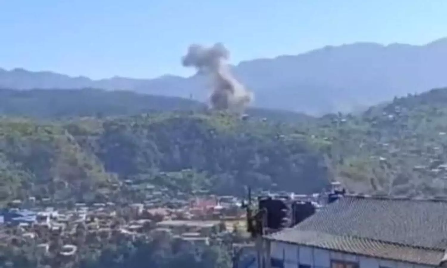 After fierce gunfight in Myanmar, 41 soldiers enter Mizoram, held and sent back to country