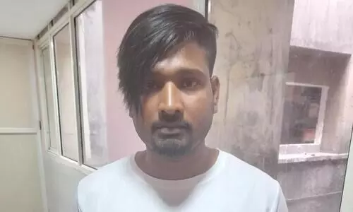 Guwahati: Blood broker caught red-handed at GMCH