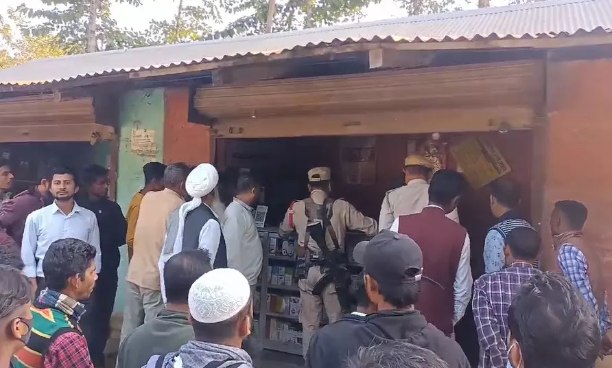 Fraudster posing as journalist, doctor faces investigation in Bajali Fraudster posing as journalist, doctor faces investigation in Bajali