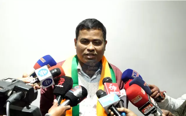 Assam: Expelled AAP leader Kamal Medhi among other leaders joins BJP Assam: Expelled AAP leader Kamal Medhi among other leaders joins BJP